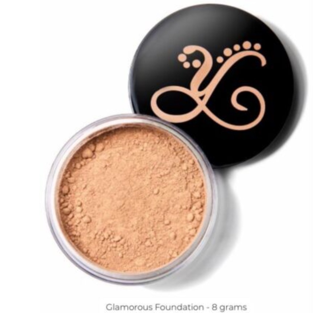 Glamorous Foundation -Medium to Full coverage